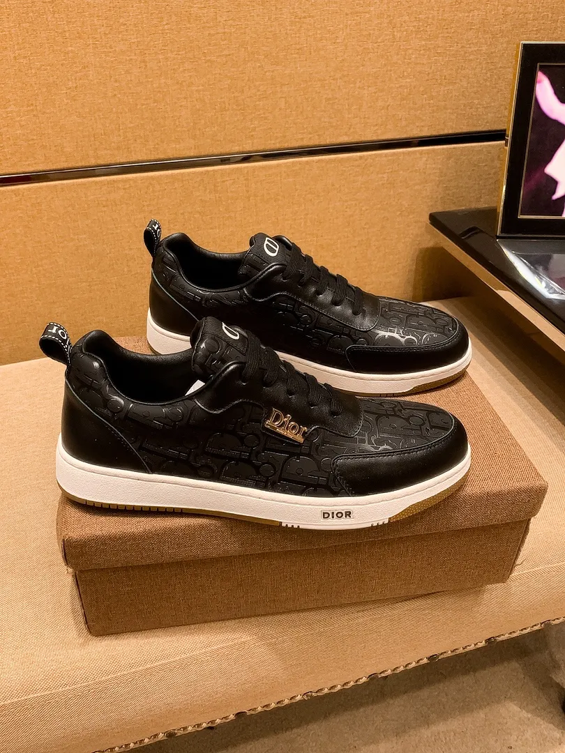 Men's shoes💰 420💰 [Dior] high-end men's shoes brand official website 1:1 latest masterpiece: the upper is made of Italian imported first-layer cowhide with a comfortable and breathable lining ➕original non-slip and wear-resistant outsole🔥, making walking more convenient and comfortable! An exclusive new model, a stunning work, a beautiful 1:1 replica [color] compared to the official quality! Create a fashionable personality to set off your uniqueness! A must-have for trendy men! Classic 🔥Size: 38-44 Color: 🔥 2⃣️colors available🔥.